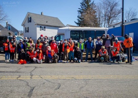 Lowell Litter Krewe_Manufacturers St Group Photo
