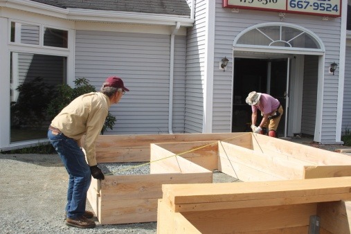 Loaves & Fishes Building Raised Beds