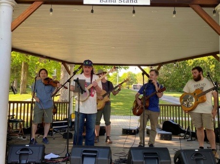 Local musicians play every week for product donations from our vendors. 