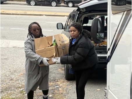 Warren Street Community Refrigerator Stocked Delta Omicron Zeta Chapter of Zeta Phi Beta Sorority, Incorporated Community Servings