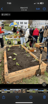 Students at the first day of planting Garden May 2023