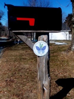 Pollinator Pathway medallion as residential display