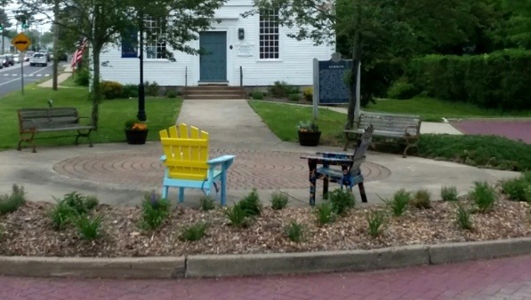 Spring planting of circle in front of Hebron Old Town Hall