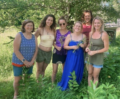 Community members in the herbthyme apprenticeship