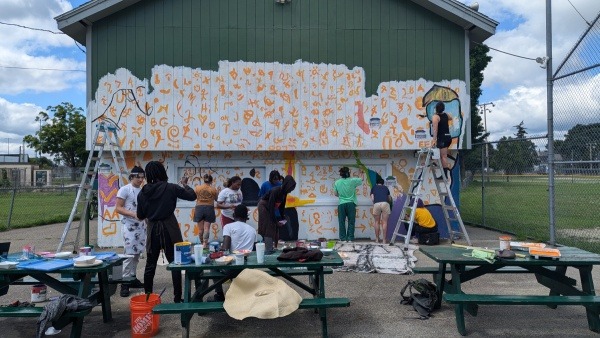 Fully immersive summer mural internship with MYTURN, Waypoint and Opportunity Networks. Brings vulnerable demographics together in order to beautify Manchester's most utilized and under funded park. Also teaching out technical and administrative skill sets and broadening social capital. 