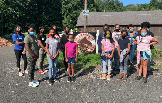 BGA participants spent a day at the stable! They learned how to care for the farm and horses at Ebony Horsewomen in Hartford. They even got the chance to go for a horse ride!  